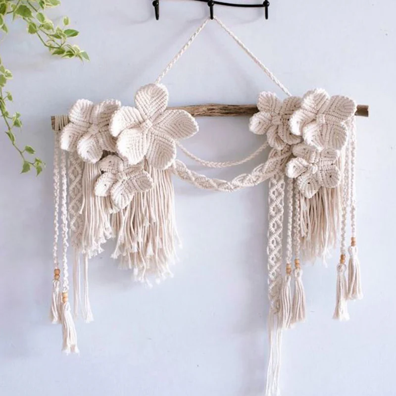 Daisy Garden Macrame Wall Accent